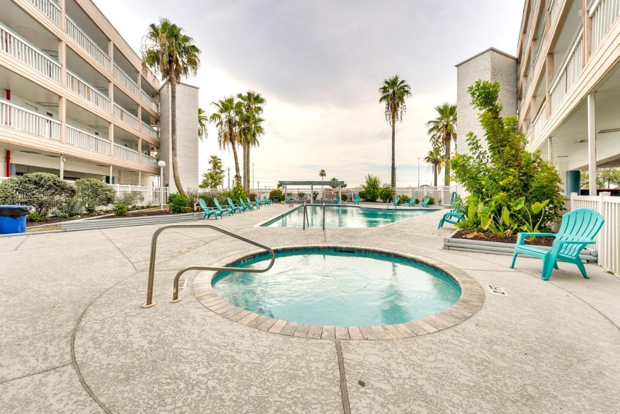 Beachfront Corpus Christi Condo With Pool Access! 외부 사진